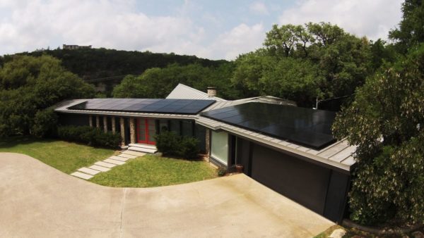freedom-solar-austin-texas-home-solar-panels-lakemoore-drive