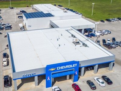 Installation of solar panels in Ford Chevrolet dealership in Hutto, Texas