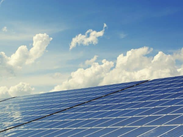 How Going Solar Benefits the Environment and Public Health