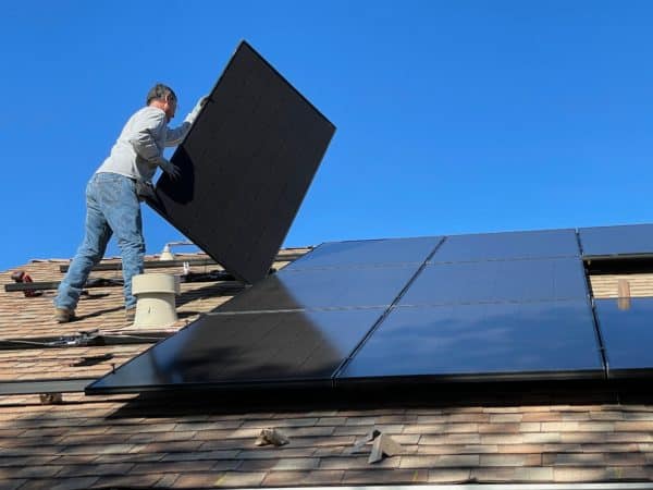 A Complete Guide to Solar Panel Recycling