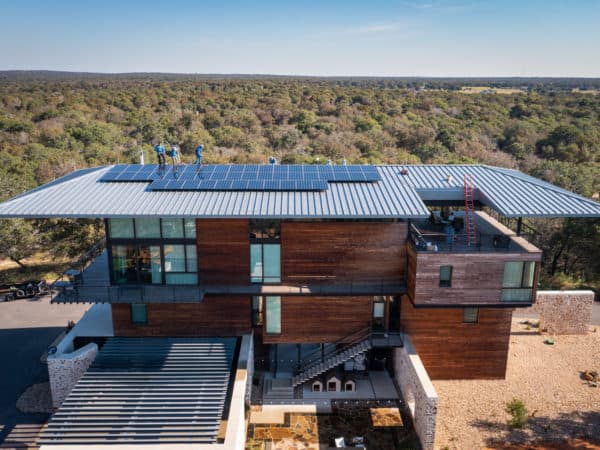 Bringing a Modern Twist to a South Texas Ranch with Solar