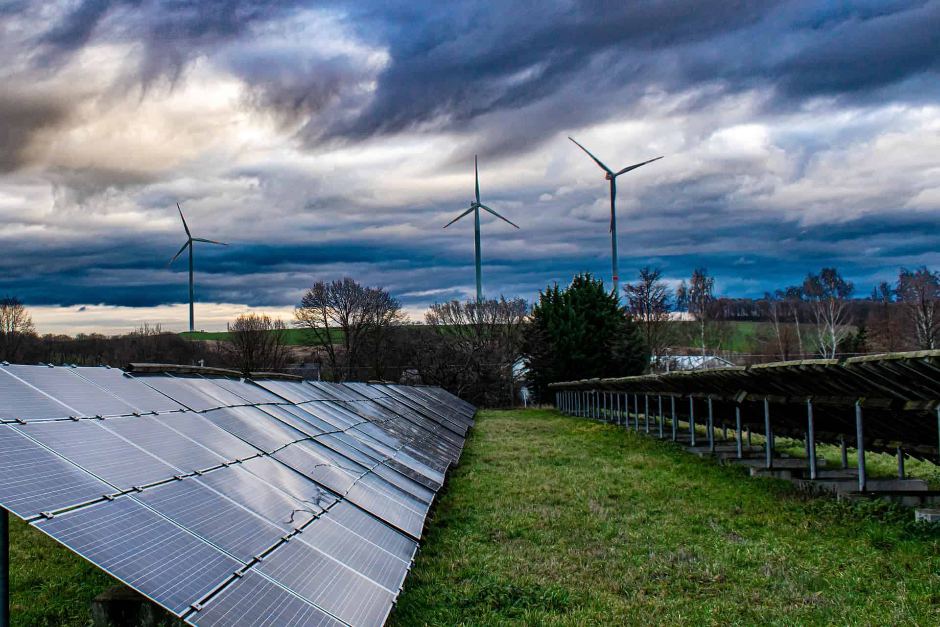 do-solar-panels-work-on-cloudy-days-unplug4solar