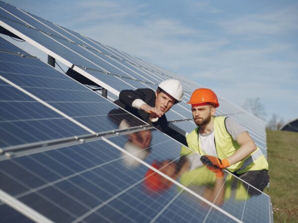 Maximize Savings With a Smart Strategy for Transitioning to Solar